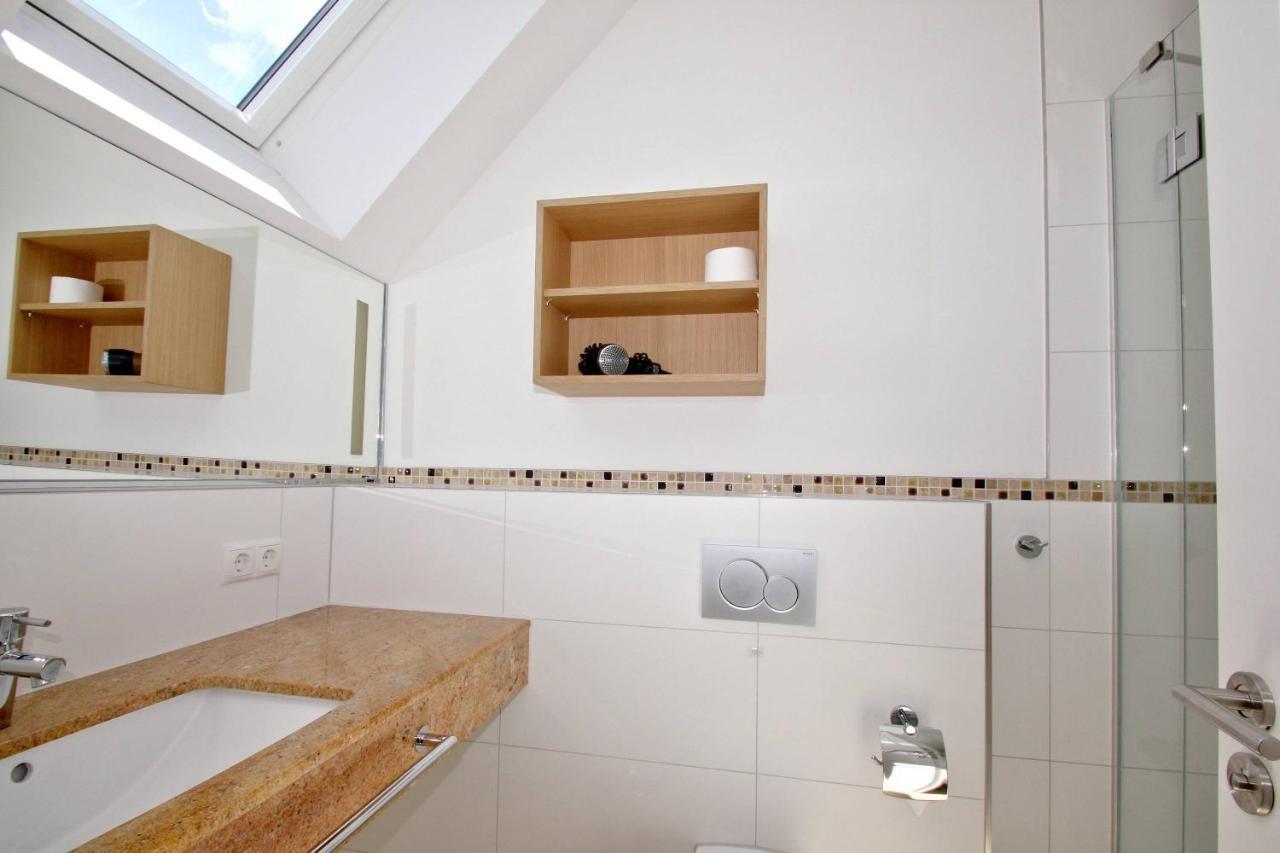 Strandnahe Fewo Rex Rugia: Balkon & Ahoi Erlebnisbad Lobbe Room photo
